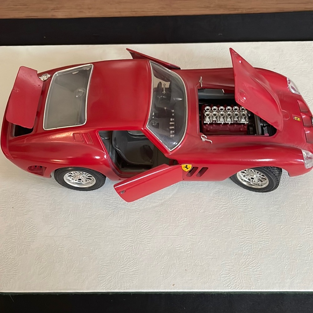 Adult Collector Piece: Vintage 1982 Red DieCast Ferrari GT 1:18